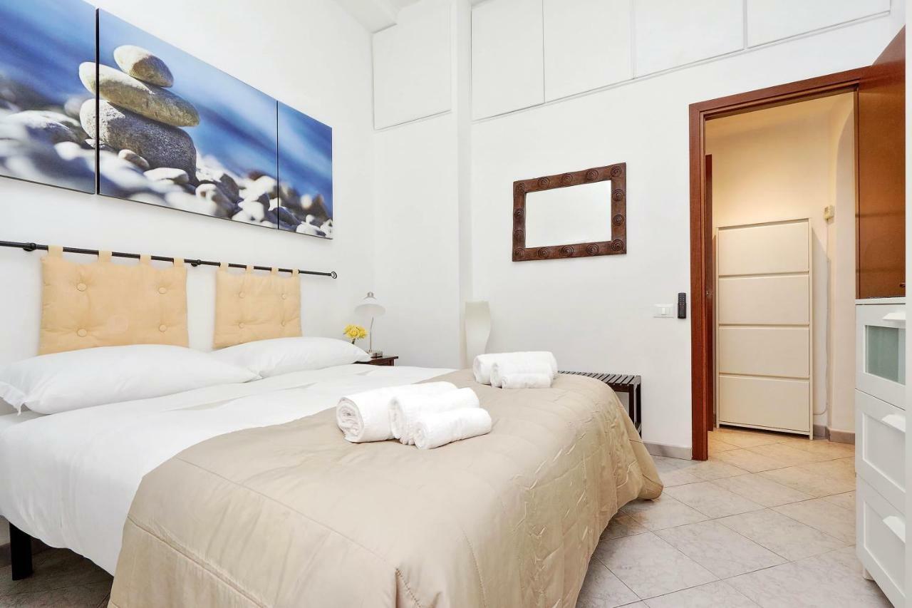 Lungaretta4 Appartement Rome Buitenkant foto