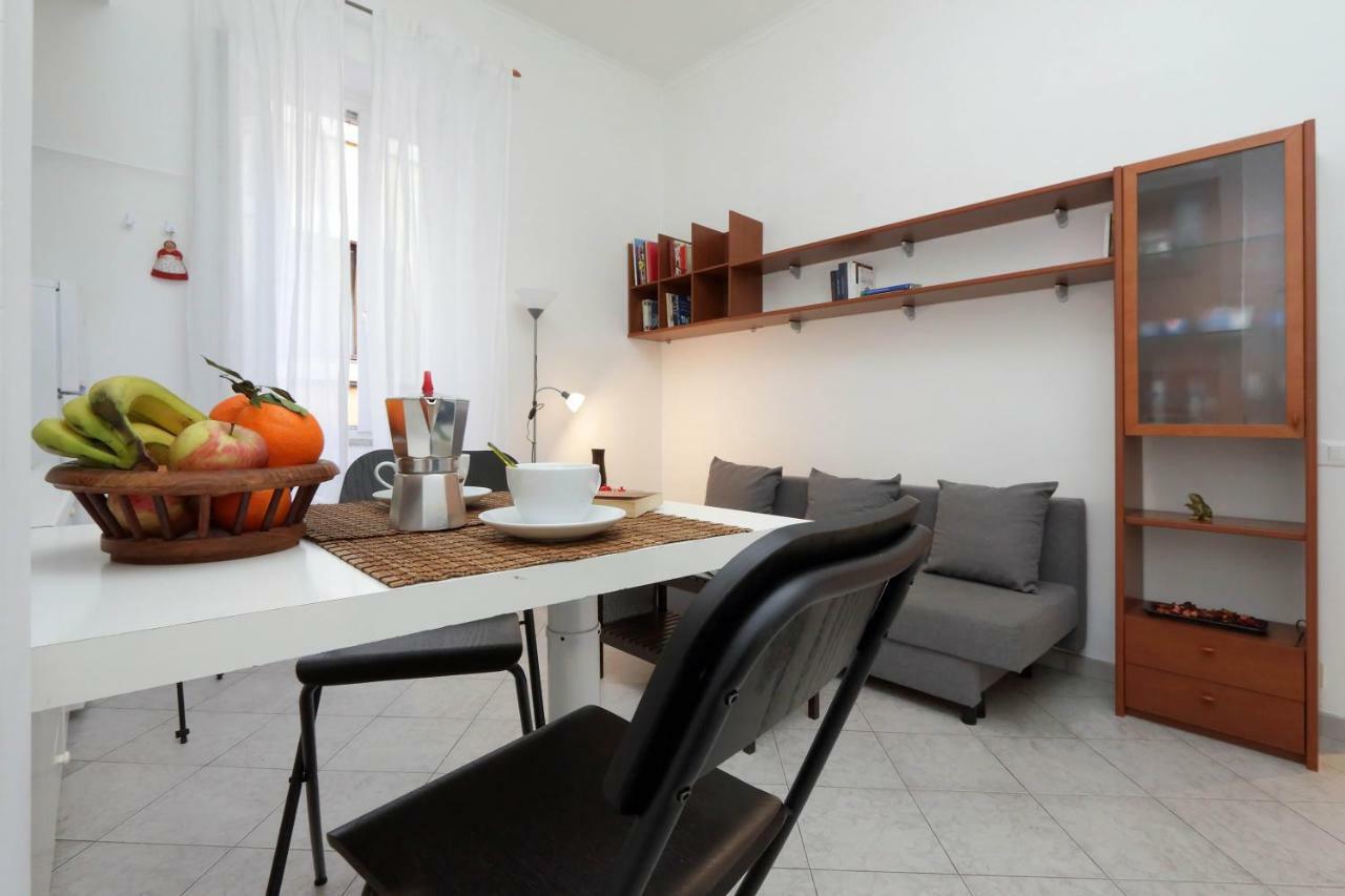 Lungaretta4 Appartement Rome Buitenkant foto